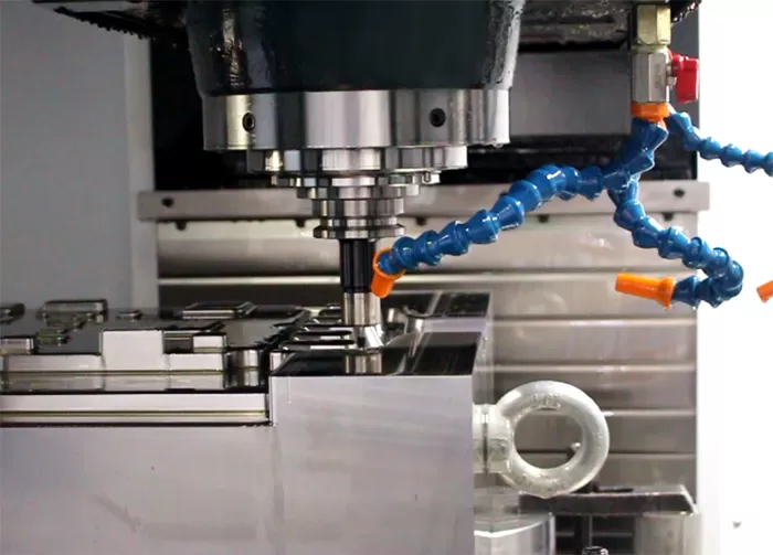 Pusat Pemesinan CNC Dijual