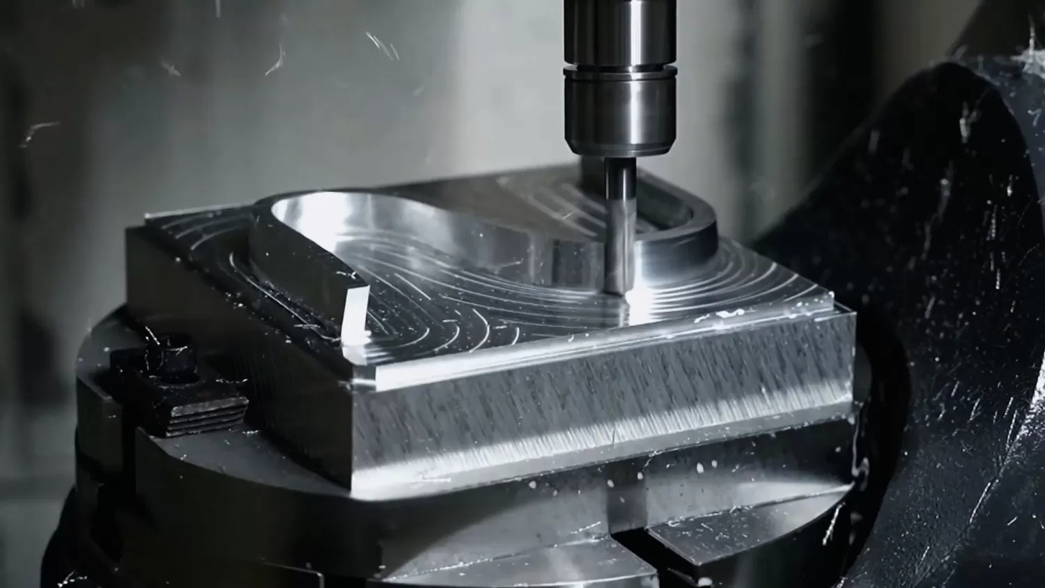Permesinan CNC presisi tinggi