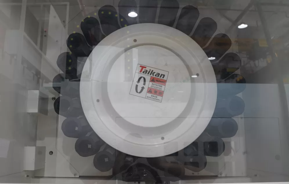 pusat permesinan vertikal