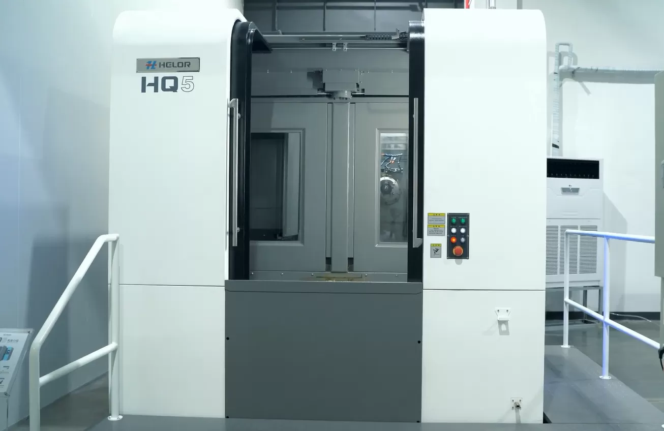 Pusat Pemesinan Horizontal HQ5: